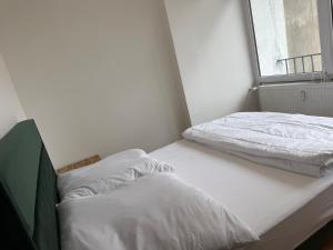 2 bedroom cozy apartment with parking Vitezna