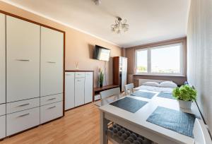 Opata Hackiego Urban Stay Apartment by BookingHost