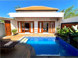 Mesari Jinah Villa - 2BR Private Pool Near Melasti Beach Uluwatu