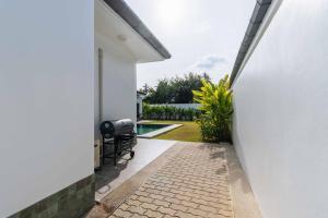 3BR Pool Villa with Bathtub Near Beach V294