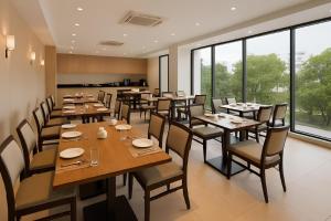 Saaz Hotel - Near Indore International Airport