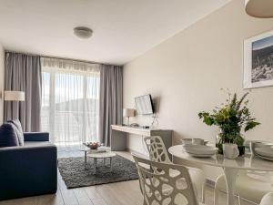 VacationClub - Stubai Apartament 21