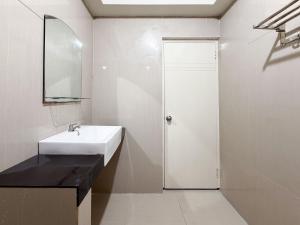 RedDoorz at Harvest Hotel Siloam Kupang