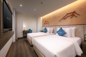 Reviah Hotel