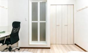 浅草花日美居 Asakusa Hanahi 102 Twin Bedroom 4 min walk to Asakusa Temple Direct subway access to Narita Haneda Airport Hosts listings areat the same address