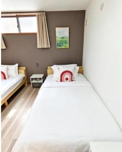 浅草花日美居 Asakusa Hanahi 102 Twin Bedroom 4 min walk to Asakusa Temple Direct subway access to Narita Haneda Airport Hosts listings areat the same address