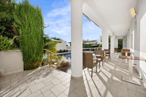 Modern Rooms Villa Oasiss