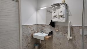 Airfield Hotel & Spa