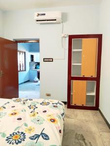 Spacious 8 BHK Full Home 5 km WhiteTown - DESTINO