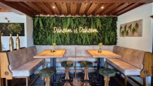 Hotel Dahoam by Miha