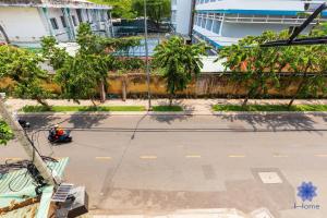 P203Furnished Apartment Room, 5-Min to TSN Airport