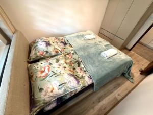 Komfortowe Mieszkanie z Sypialnią i Balkonem