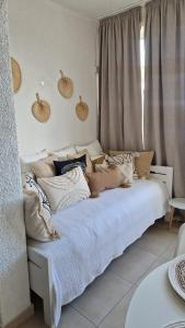Manelinha Apartment - cozy apartment with pool and beach