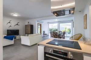 Villa Prisma by Villa Select