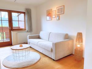 VOM REITER, Ferienwohnung am Bauernhof mit Bergblick und privater Infrarotkabine, Inkl Sommercard und Spielplatz