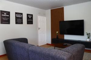 Urban Comfort - Lehloen 2BR Apartment - Gaborone