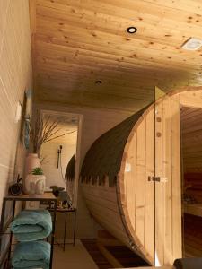 Veis House