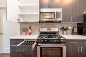 Modern 3BR Smoke Ok Near McCormick & Soldier Field