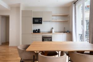 Luxe State of the Art Suite near Montmartre