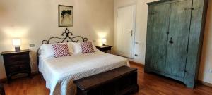 Casa Becci Central Large & Sunlit Historical Flat