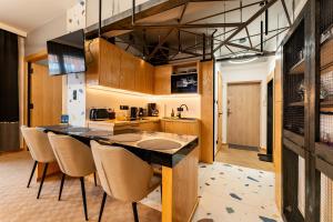 100 Steps to Old Town Beza Apartment by BookingHost