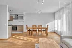 2BR in Kadriorg Sauna Balcony Free parking