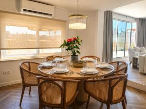 CASA FLORIT - Luxury Penthouse with 185 m2 Private Terrace