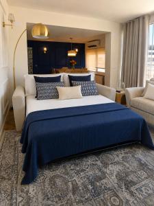 CASA FLORIT - Luxury Penthouse with 185 m2 Private Terrace