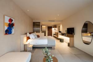 ARATO by E-GEO, Adults Only