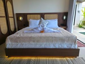 Anjani 2BR Villa with Rice Field View