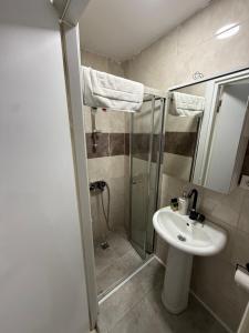 Mr Miller Suite