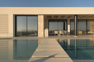 Lioterra Villa, 1,5Acres Inspired by Earth & Sea, By ThinkVilla