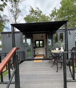 Family & Group Luxury Private Hut Retreat Sleeps 8