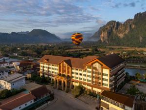 Amari Vang Vieng