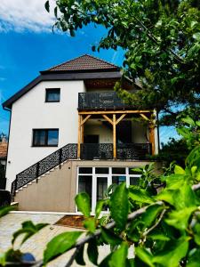 Vöröskő Apartmanház