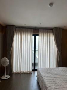 Căn hộ nghỉ dưỡng KS Lazur Cửa Lò, Tầng cao - view biển - bể bơi vô cực