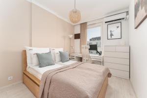 Warsaw Kolska Modern Family Suites by Downtown Apartments