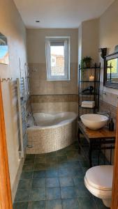 Słoneczny 3-pokojowy apartament w sercu Dolnego Sopotu