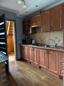 HOUSE Mold
