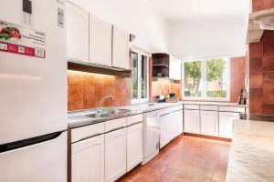 Casa com Piscina e Jardim ideal para famílias