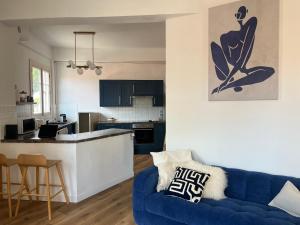 Fort Carré & Yachts View 2Bed Apartment in Old Antibes