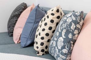 Comfortable Pet-Friendly Studio with a Desk by Noclegi Renters