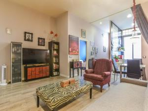 Madrid Rio Spacious 2-Bed Apartment - Up to 6 Guests