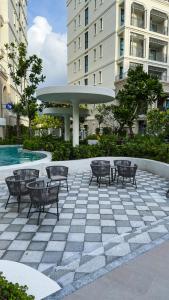 Legendary F705 - Top floor family 1BR - The Title Legendary by UNO