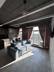 Loft Apartment with Sea View & Terrace near Riviera Shopping Mall