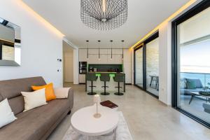 Karina Villa Sunset - Luxury Apartment near Sea