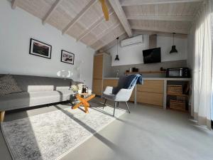 CASITAS SANTA RITA Adults Only Oasis with Heated Pool & Private Patios