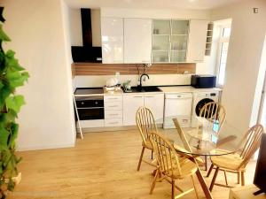 Feeling Setúbal Apartment - Charming 3Bedroom Duplex, Historic Area of Setúbal