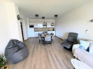 GES apartment with sea view