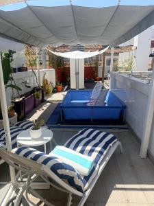 Habitación privada con Baño en un moderno y céntrico Atico en Ciutat Vella